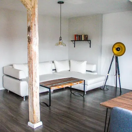 Apartment Exklusive 2 Zi. Dachgeschosswohnung In Lage! Bremen